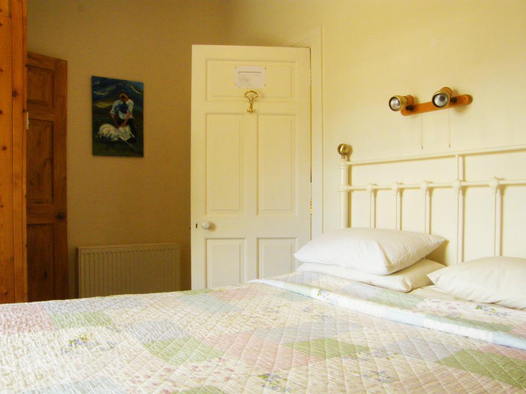 Druid Cottage Кенмар Номер фото